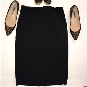 Black banana republic long pencil skirt size 4